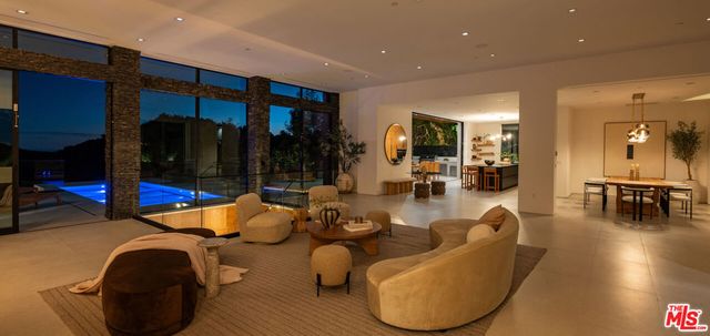 12752 Mulholland Drive, Los Angeles, CA 90210