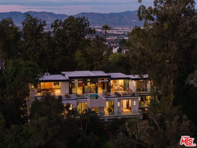 12752 Mulholland Drive, Los Angeles, CA 90210