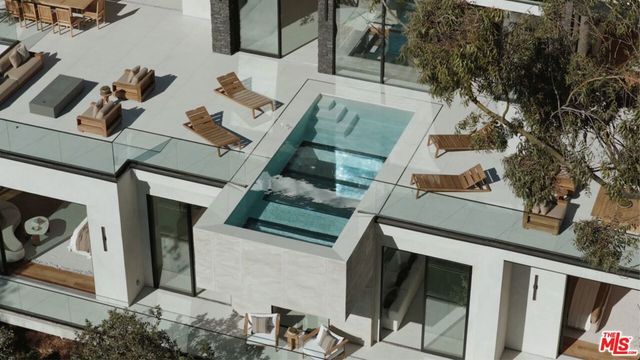 12752 Mulholland Drive, Los Angeles, CA 90210