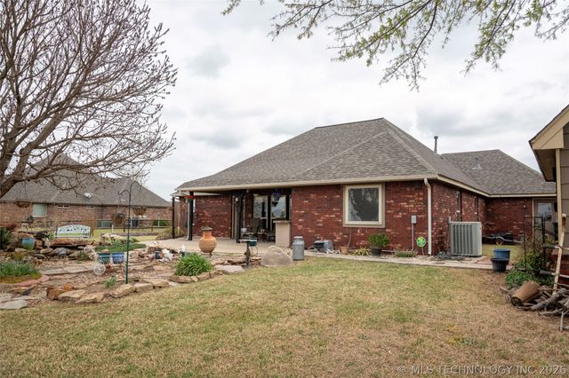 13826 N 59th East Place, Collinsville, OK 74021
