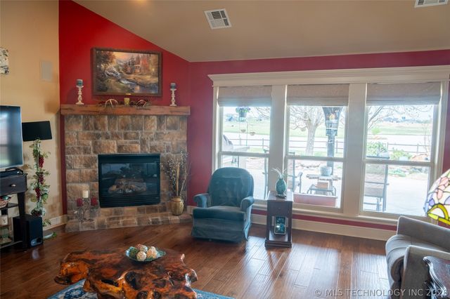 13826 N 59th East Place, Collinsville, OK 74021