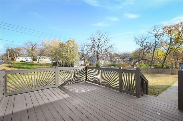 8301 Highland Avenue, Kansas City, MO 64131