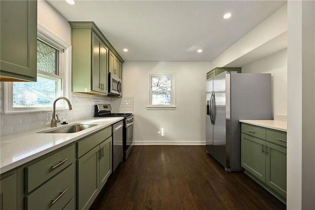 8301 Highland Avenue, Kansas City, MO 64131