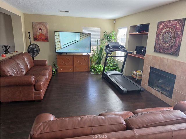 38638 Annette Avenue, Palmdale, CA 93551