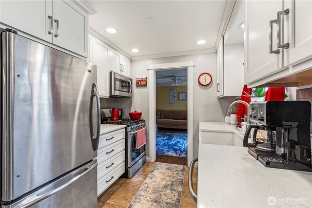6302 181st Place SW, Lynnwood, WA 98037