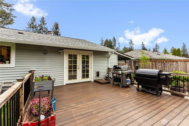 6302 181st Place SW, Lynnwood, WA 98037