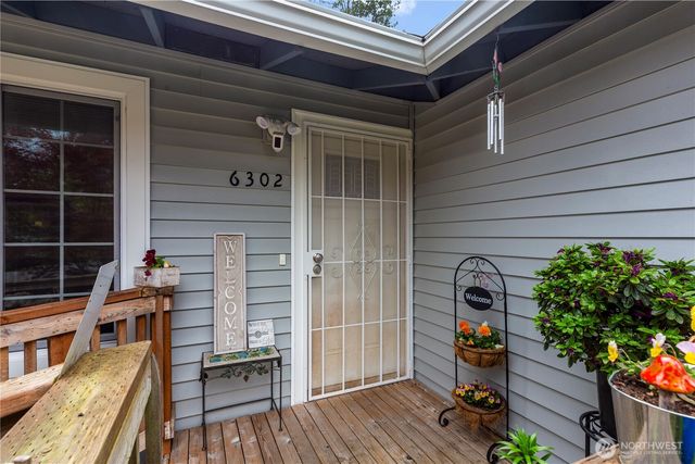 6302 181st Place SW, Lynnwood, WA 98037
