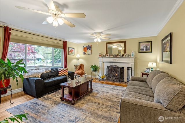 6302 181st Place SW, Lynnwood, WA 98037