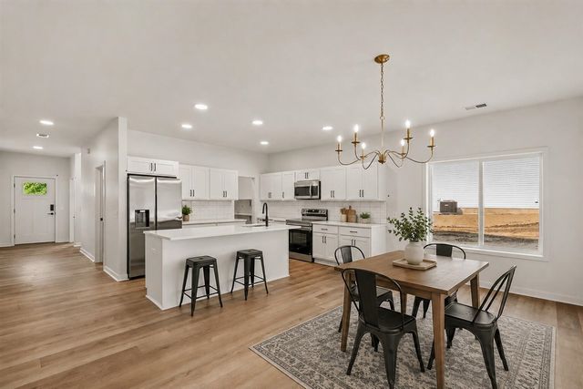 1480 W Valley, Lansing, MI 48906