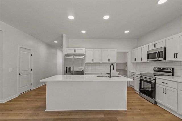 1480 W Valley, Lansing, MI 48906