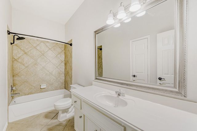 11211 Jadestone Creek Lane, Cypress, TX 77433