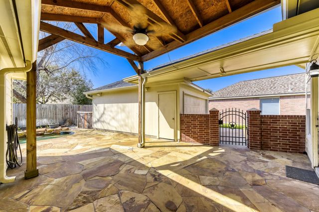 11211 Jadestone Creek Lane, Cypress, TX 77433