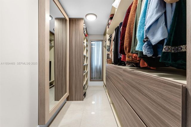 1 Collins Ave 308, Miami Beach, FL 33139