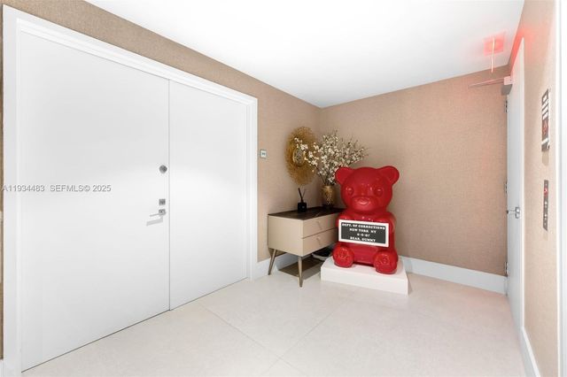 1 Collins Ave 308, Miami Beach, FL 33139