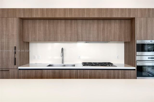 1 Collins Ave 308, Miami Beach, FL 33139