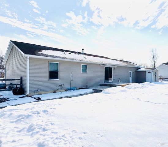 1826 Oak Leaf Drive, Adrian Twp, MI 49221