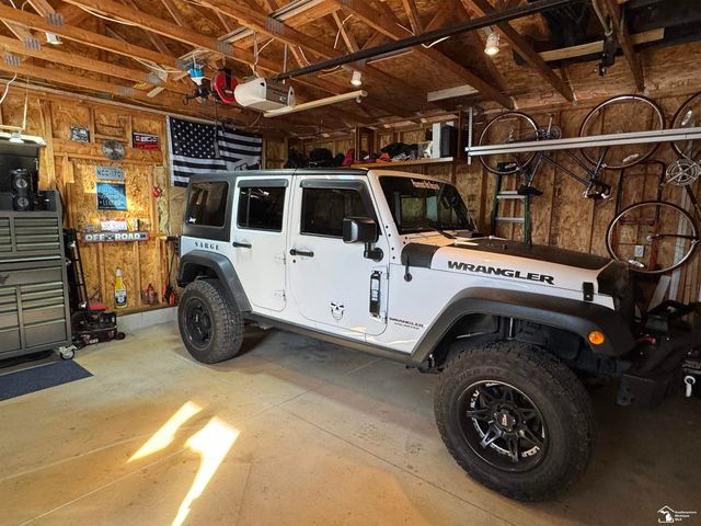 1826 Oak Leaf Drive, Adrian Twp, MI 49221