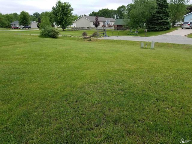 1826 Oak Leaf Drive, Adrian Twp, MI 49221