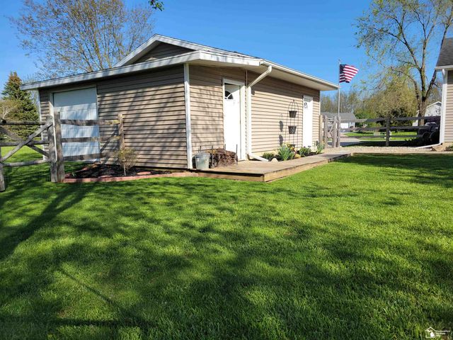 1826 Oak Leaf Drive, Adrian Twp, MI 49221