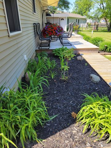 1826 Oak Leaf Drive, Adrian Twp, MI 49221