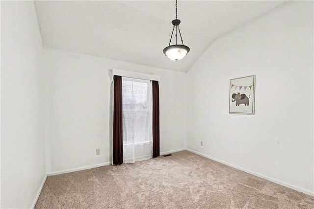 18527 W 153 Place, Olathe, KS 66062