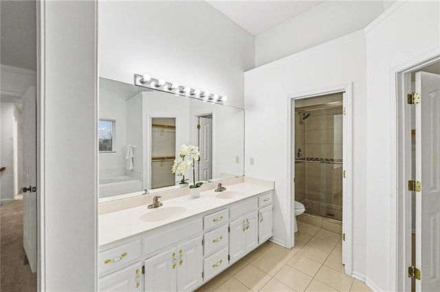 18527 W 153 Place, Olathe, KS 66062