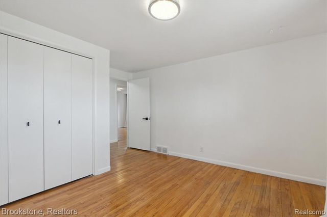 711 Sylvanwood Drive, Troy, MI 48085