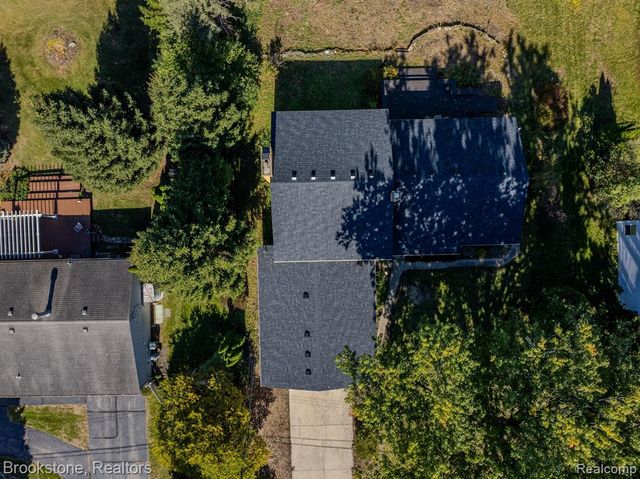 711 Sylvanwood Drive, Troy, MI 48085