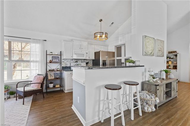 810 Lakeside DR, Suffolk, VA 23435