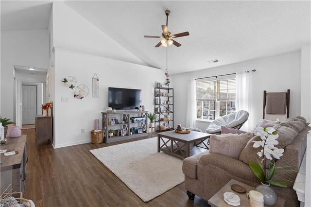 810 Lakeside DR, Suffolk, VA 23435