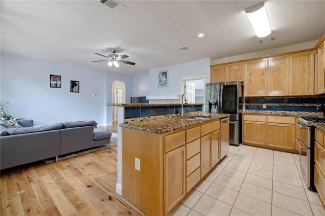 610 Palo Alto LN, Cedar Park, TX 78613