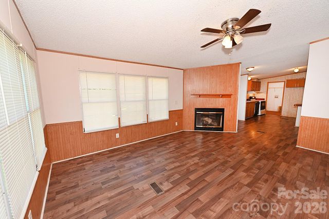 2835 Grace Hill Drive, Granite Falls, NC 28630