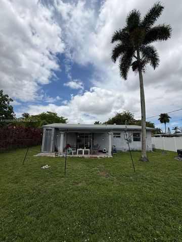 6708 Raleigh St, Hollywood, FL 33024