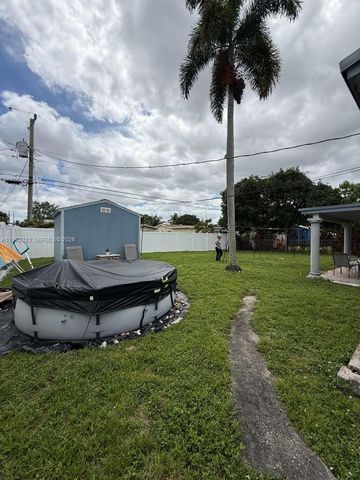 6708 Raleigh St, Hollywood, FL 33024