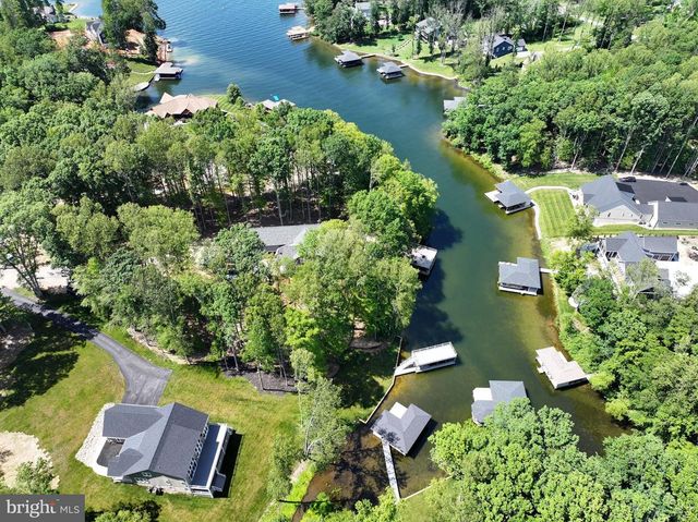 44 DEEP CREEK CIR, Bumpass, VA 23024