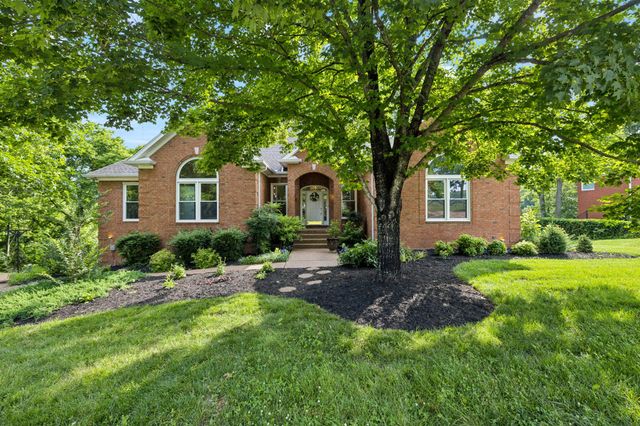 1925 Vicksburg Ln, Lebanon, TN 37087