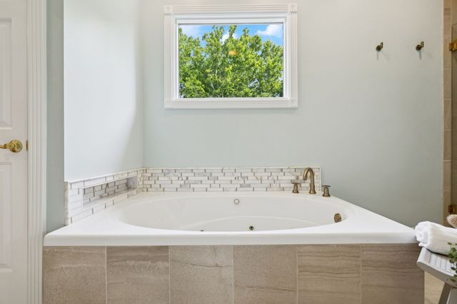 1925 Vicksburg Ln, Lebanon, TN 37087