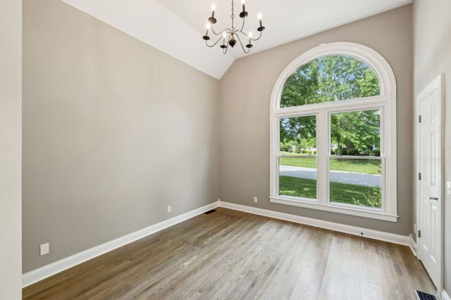 1925 Vicksburg Ln, Lebanon, TN 37087