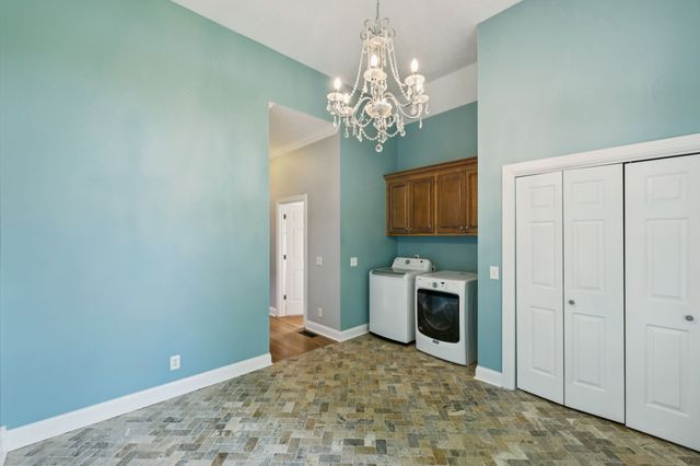 1925 Vicksburg Ln, Lebanon, TN 37087