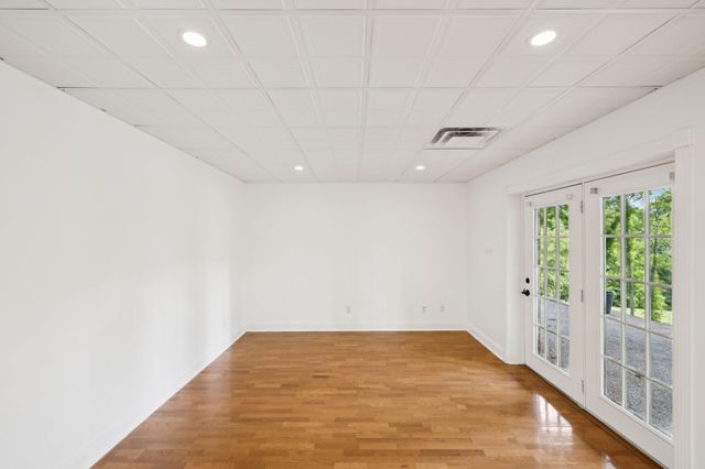 1925 Vicksburg Ln, Lebanon, TN 37087