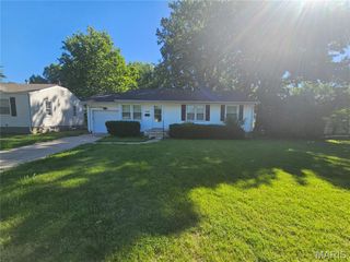 1107 Bakewell Drive, St Louis, MO 63137