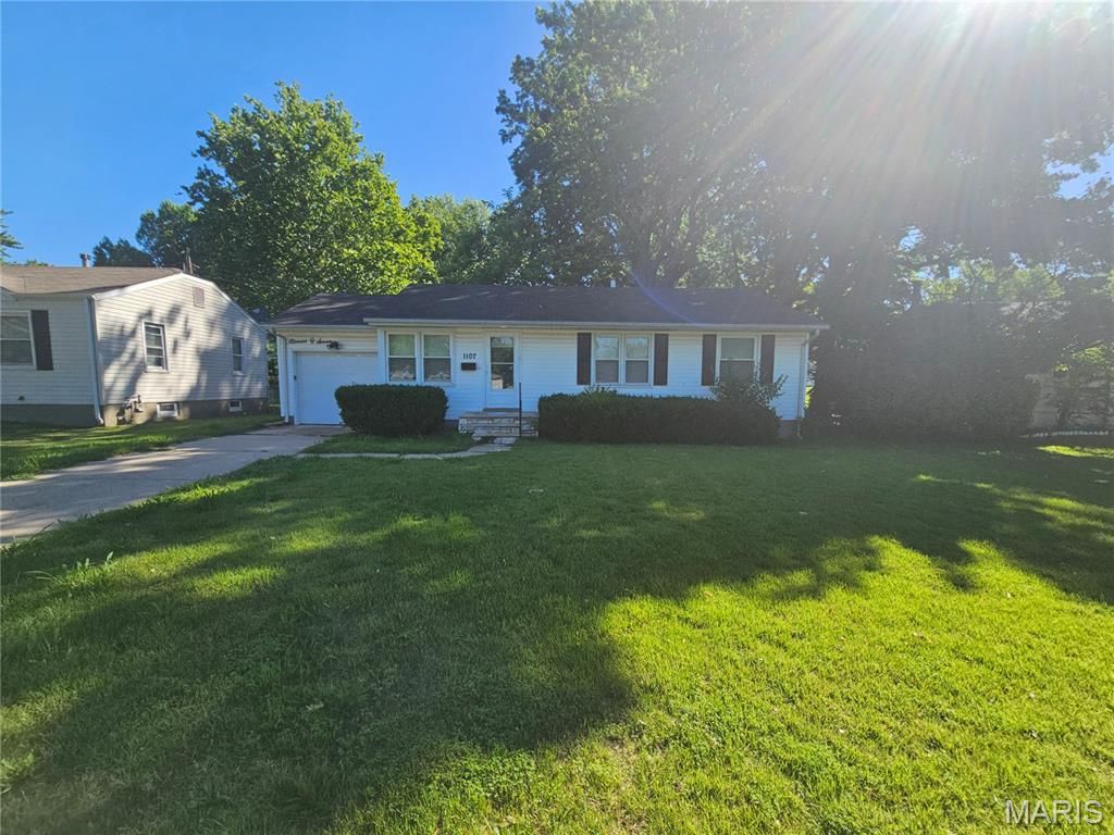 1107 Bakewell Drive, St Louis, MO 63137