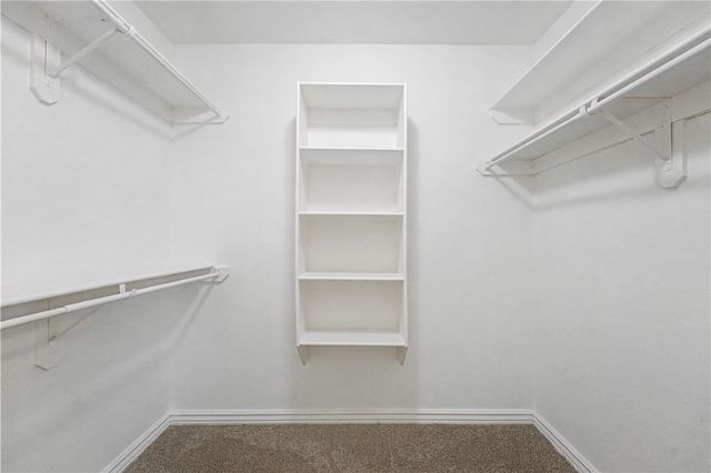 581 Tamarron Drive, Centerton, AR 72719