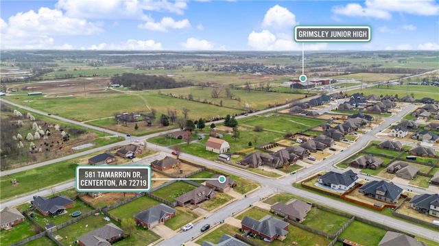 581 Tamarron Drive, Centerton, AR 72719