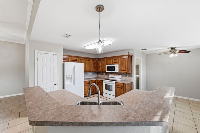 4908 Vaquero Drive, Arlington, TX 76017