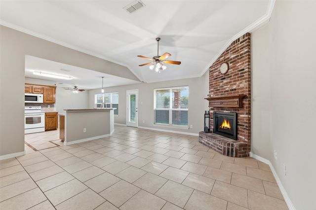 4908 Vaquero Drive, Arlington, TX 76017