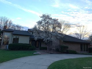 3266 MONTMARTE Circle, West Bloomfield Charter Township, MI 48323