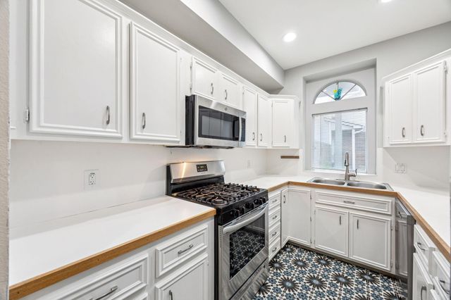 220 E 8th Street, Houston, TX 77007