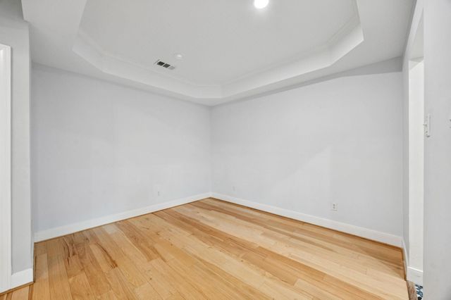 220 E 8th Street, Houston, TX 77007