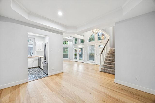 220 E 8th Street, Houston, TX 77007